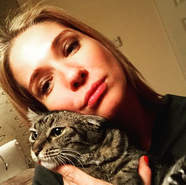 ileana-and-cat