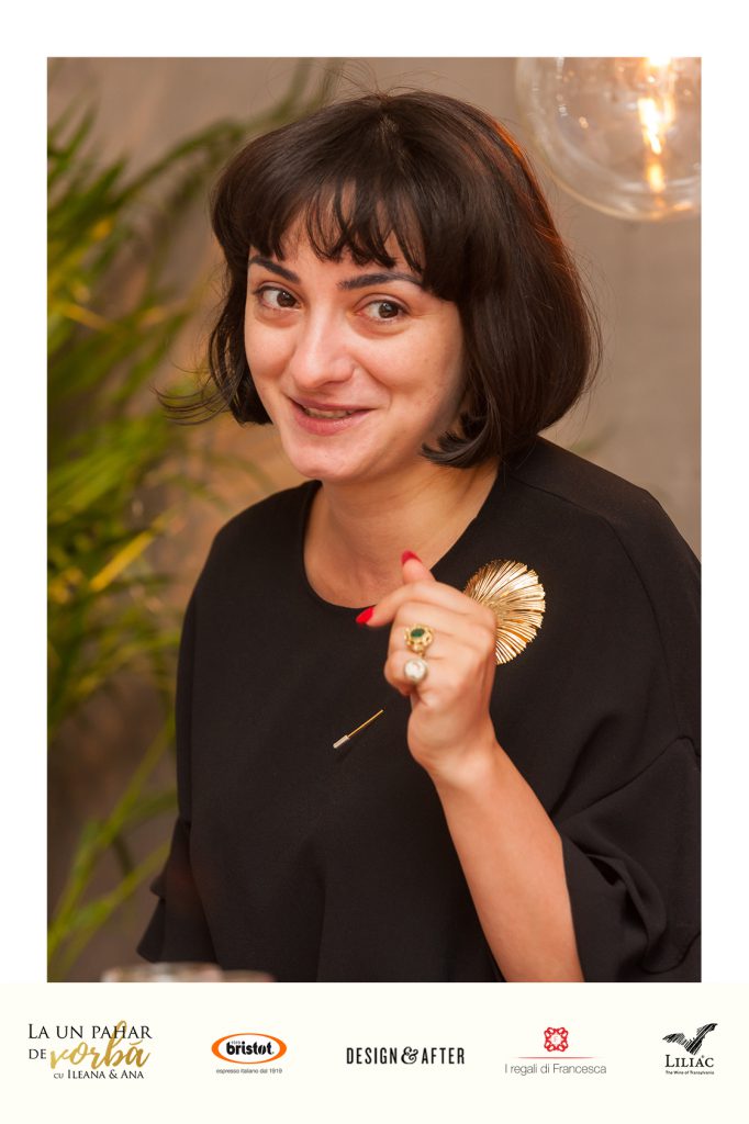 invitat la un pahar de vorba cu Ileana si Ana