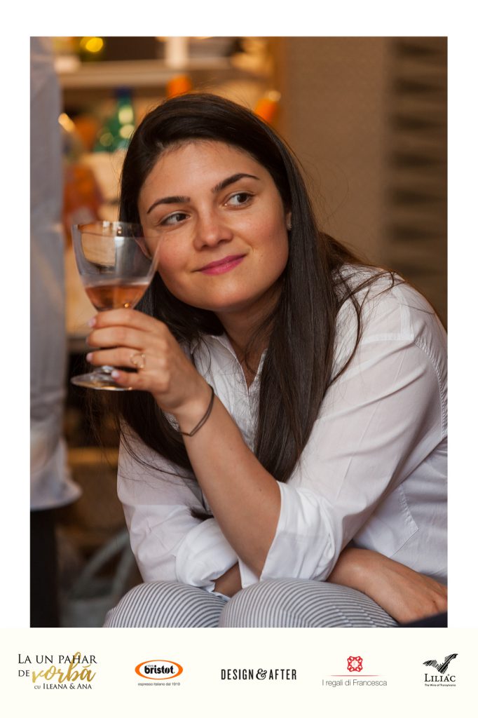 invitat la un pahar de vorba cu Ileana si Ana